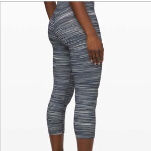 Lululemon Align 21” Crop V Waist Heather Grey Leggings